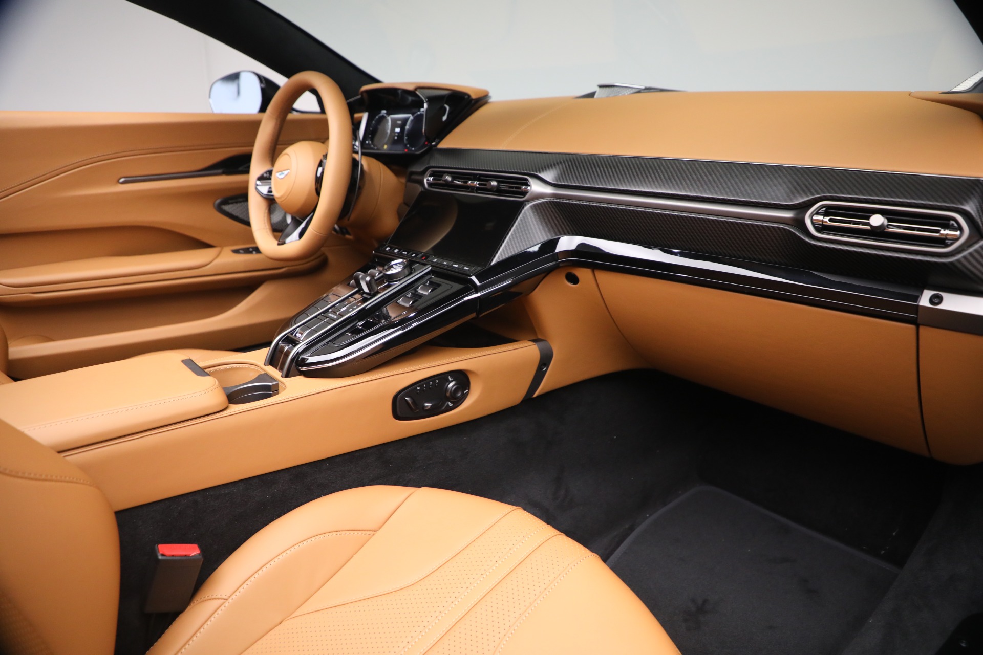 New-2026-Aston-Martin-Vantage-Roadster