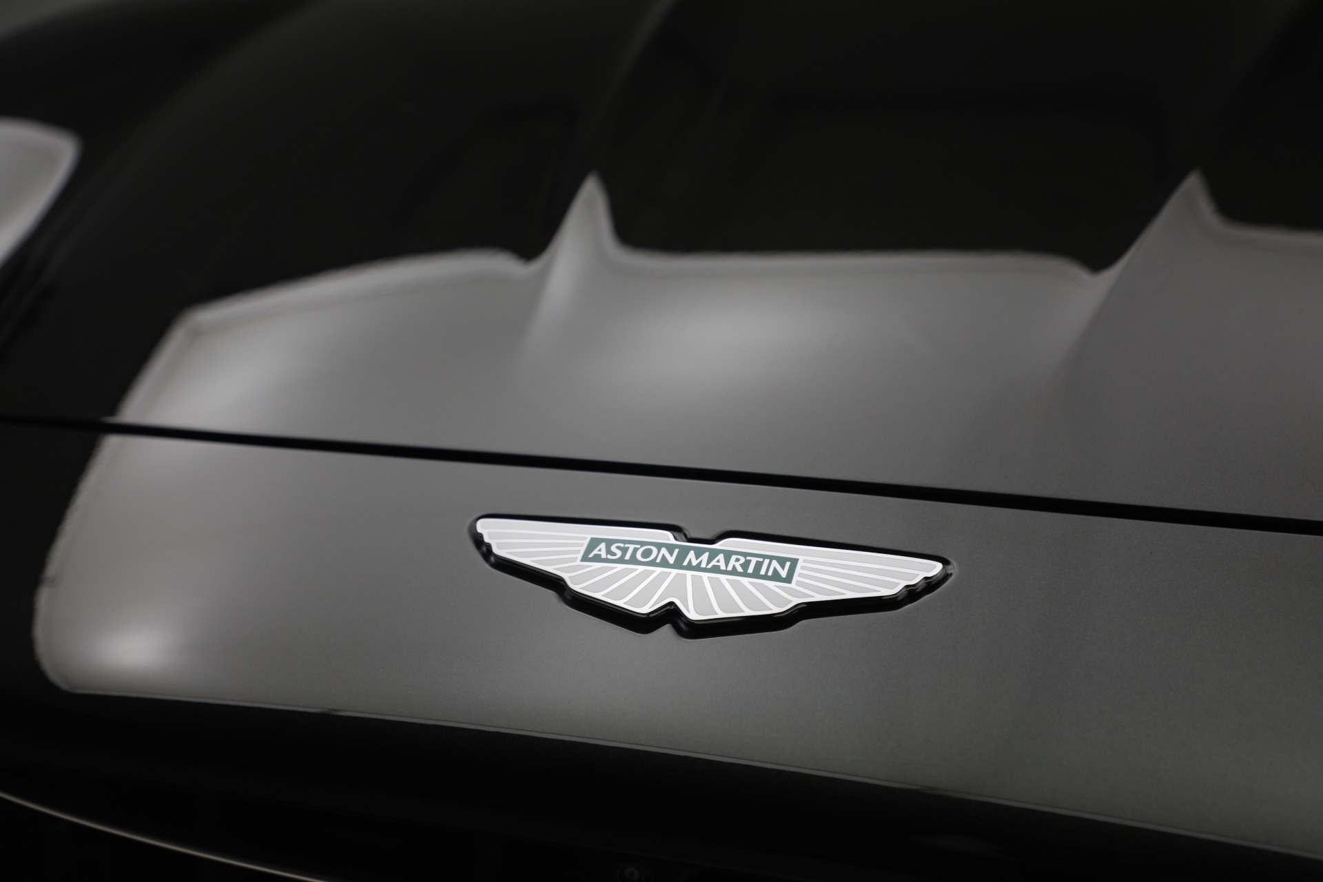 New-2026-Aston-Martin-Vantage-Roadster