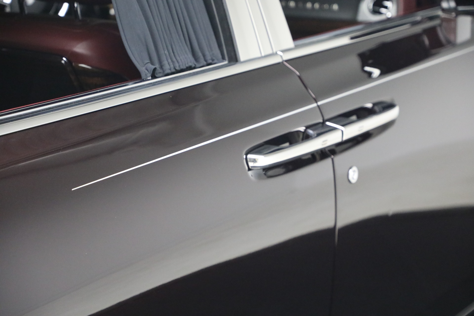 Used-2018-Rolls-Royce-Phantom-EWB