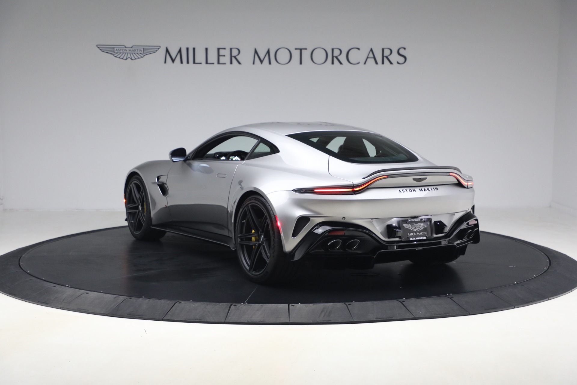 New-2026-Aston-Martin-Vantage-S