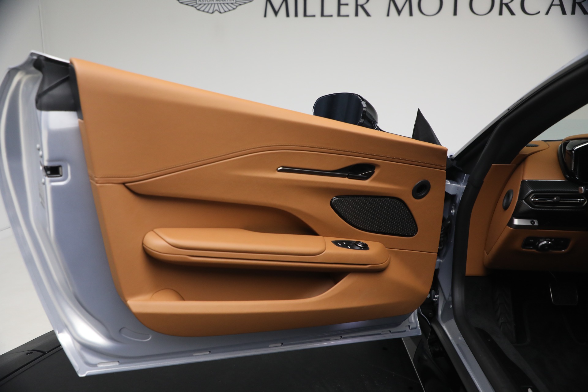 New-2026-Aston-Martin-Vantage-S