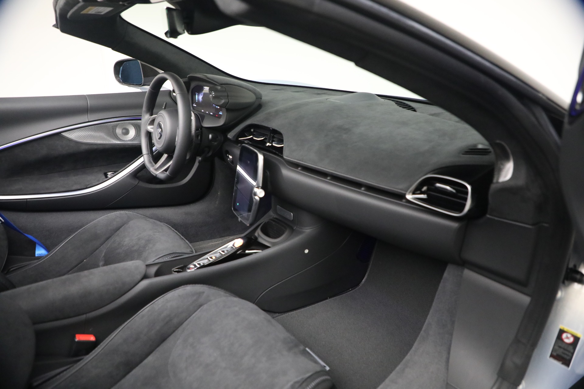 New-2026-McLaren-Artura-Spider-Performance