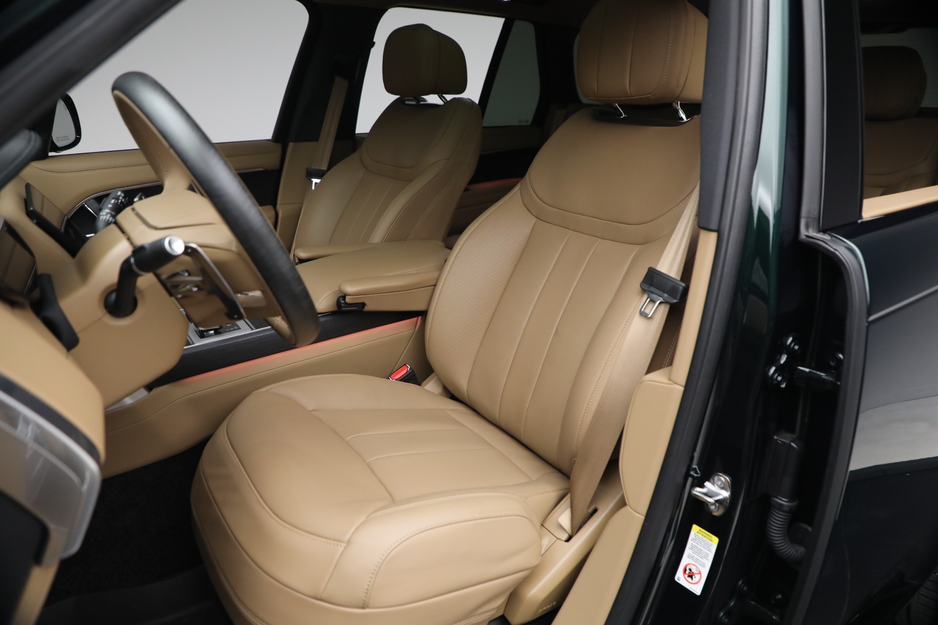 Used-2025-Land-Rover-Range-Rover-P530-SE