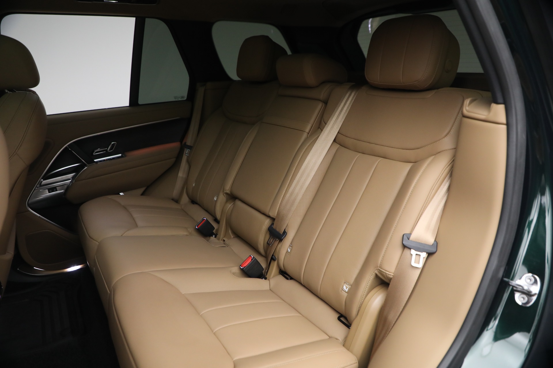 Used-2025-Land-Rover-Range-Rover-P530-SE