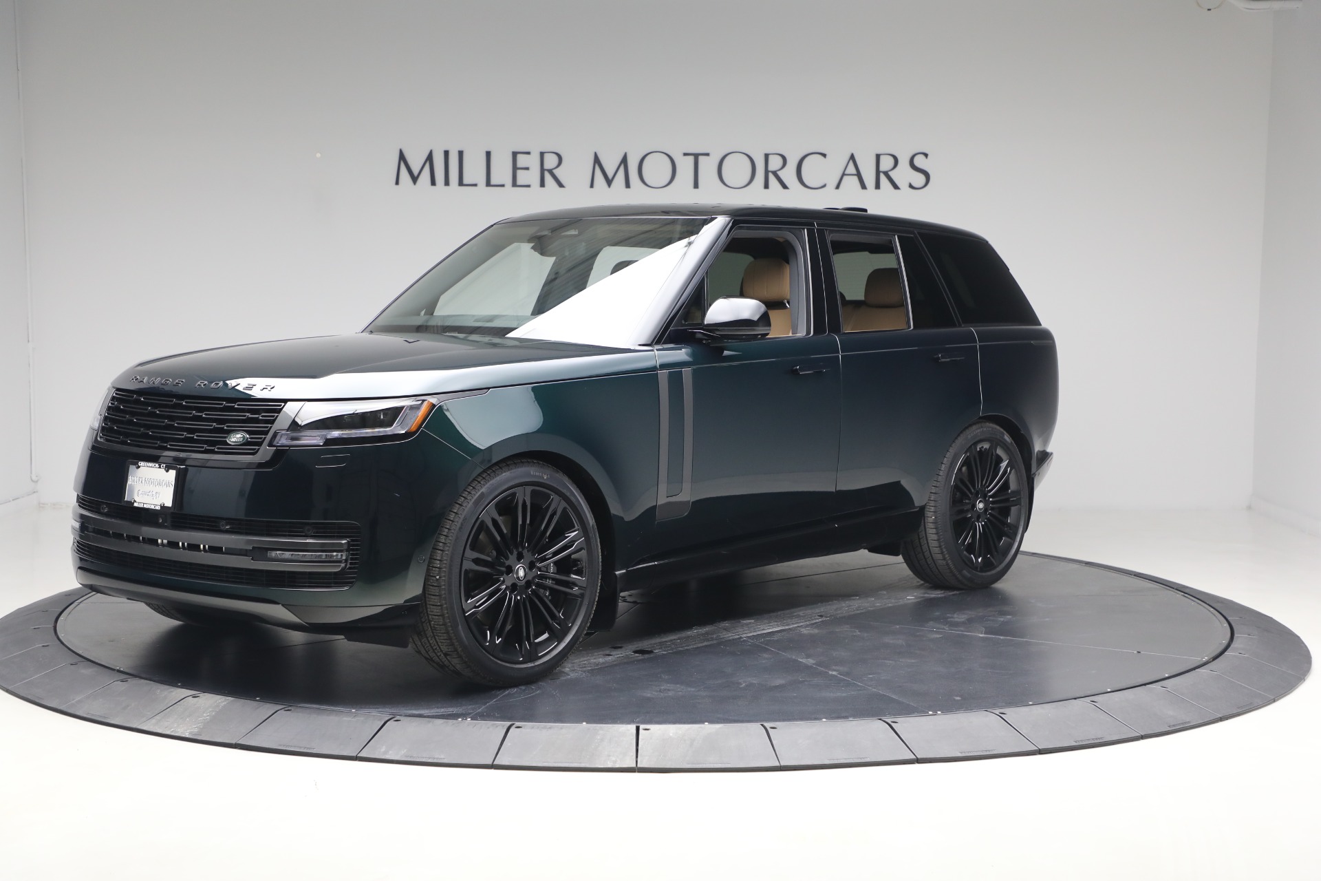 Used-2025-Land-Rover-Range-Rover-P530-SE
