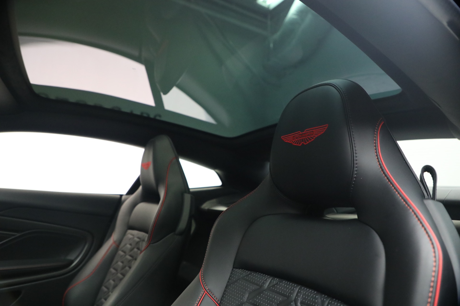 New-2026-Aston-Martin-Vanquish
