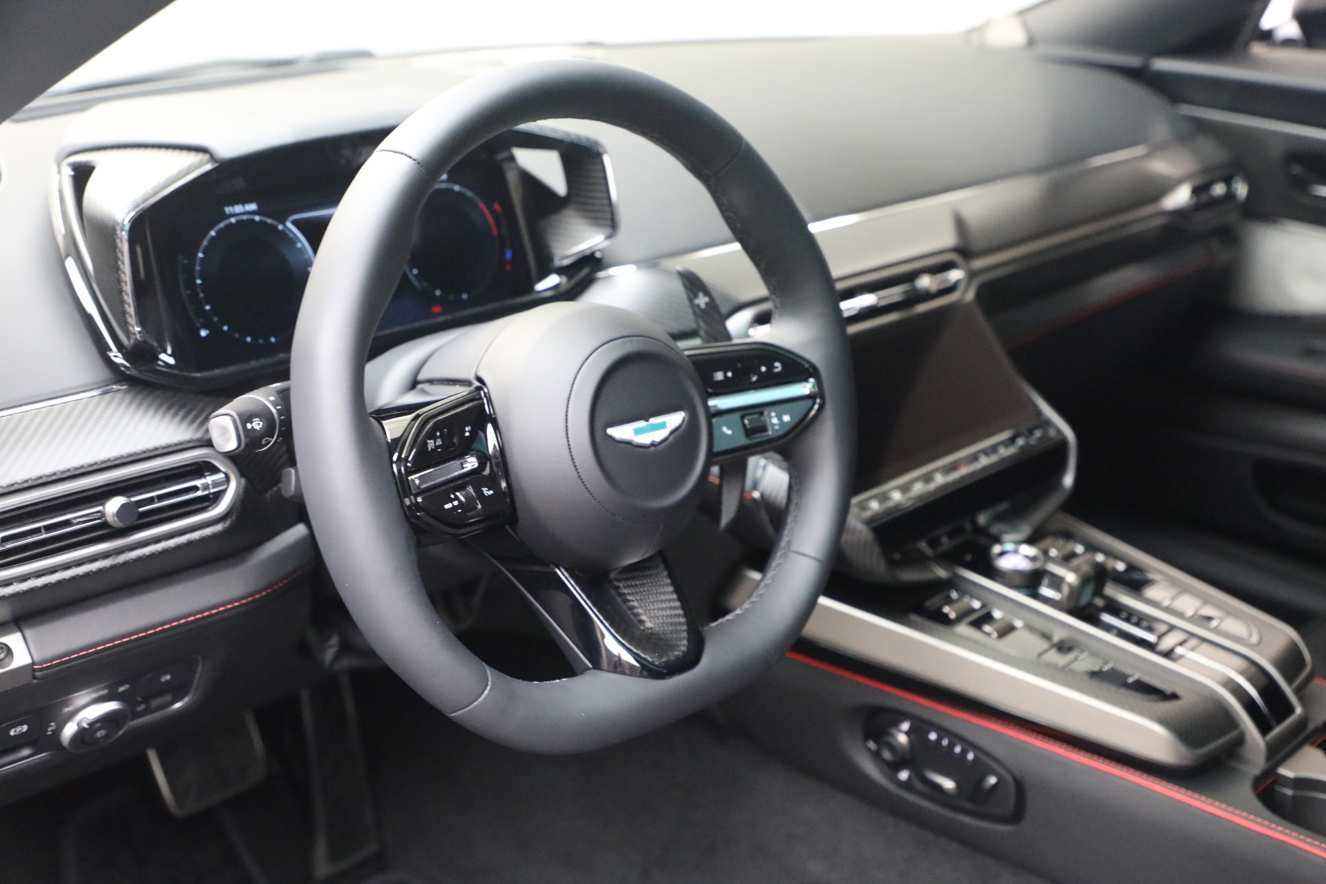 New-2026-Aston-Martin-Vanquish