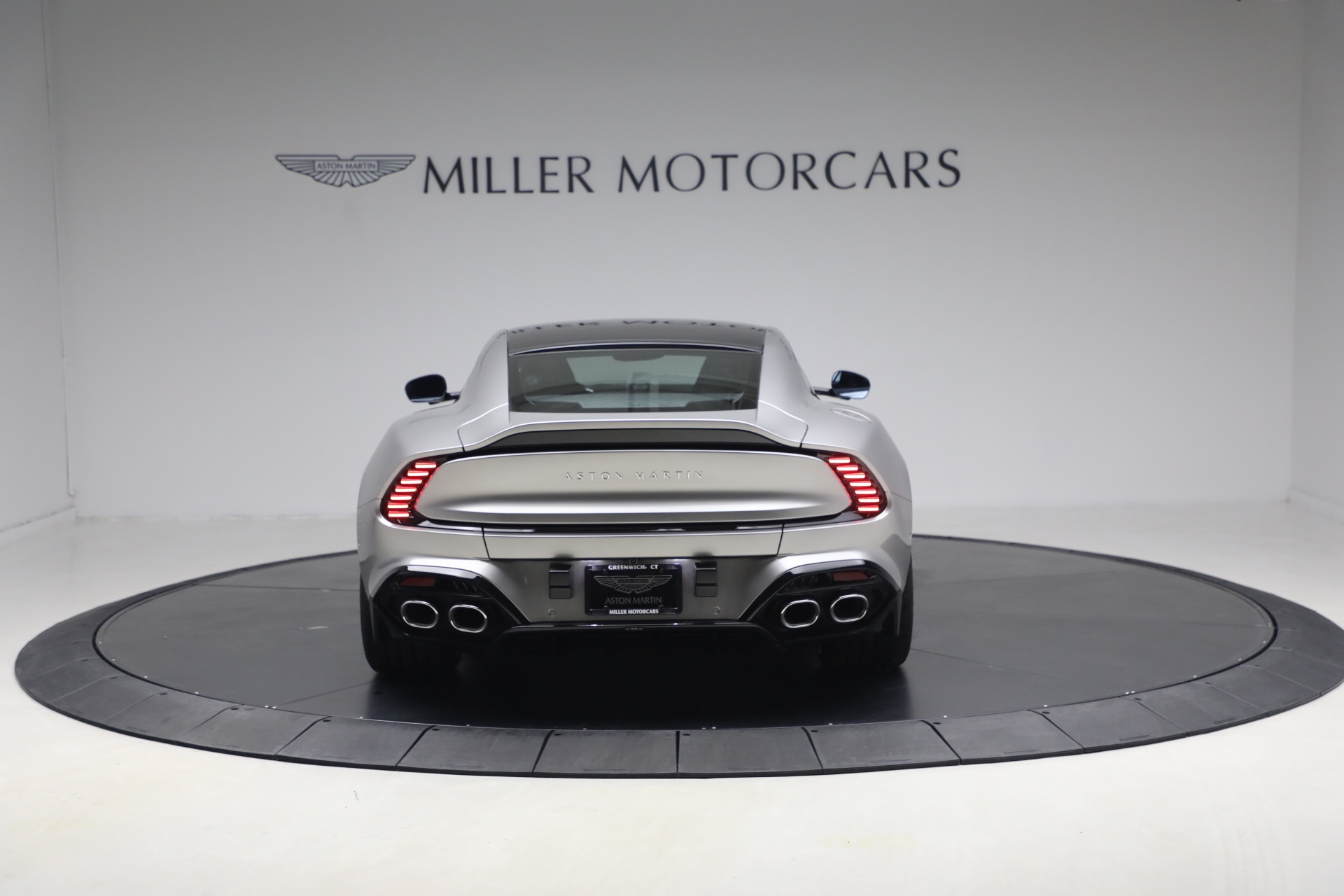 New-2026-Aston-Martin-Vanquish