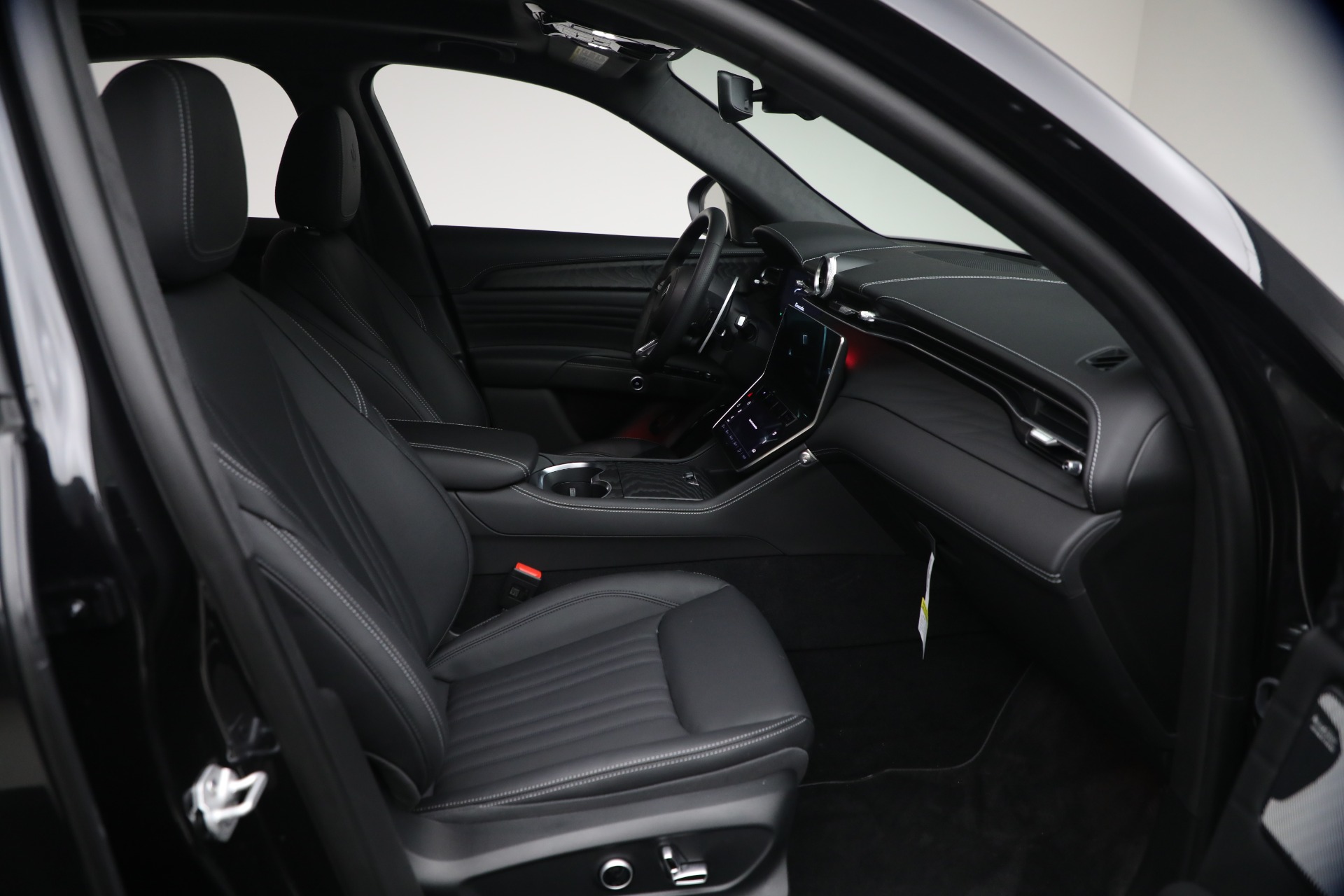 Used-2026-Maserati-Grecale-Modena-V6