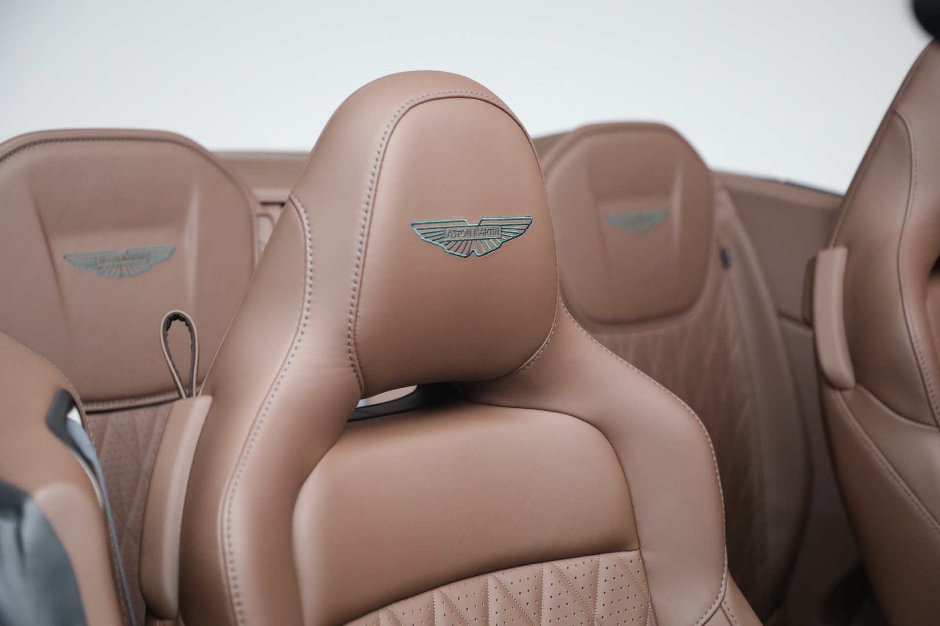 New-2026-Aston-Martin-DB12-Volante
