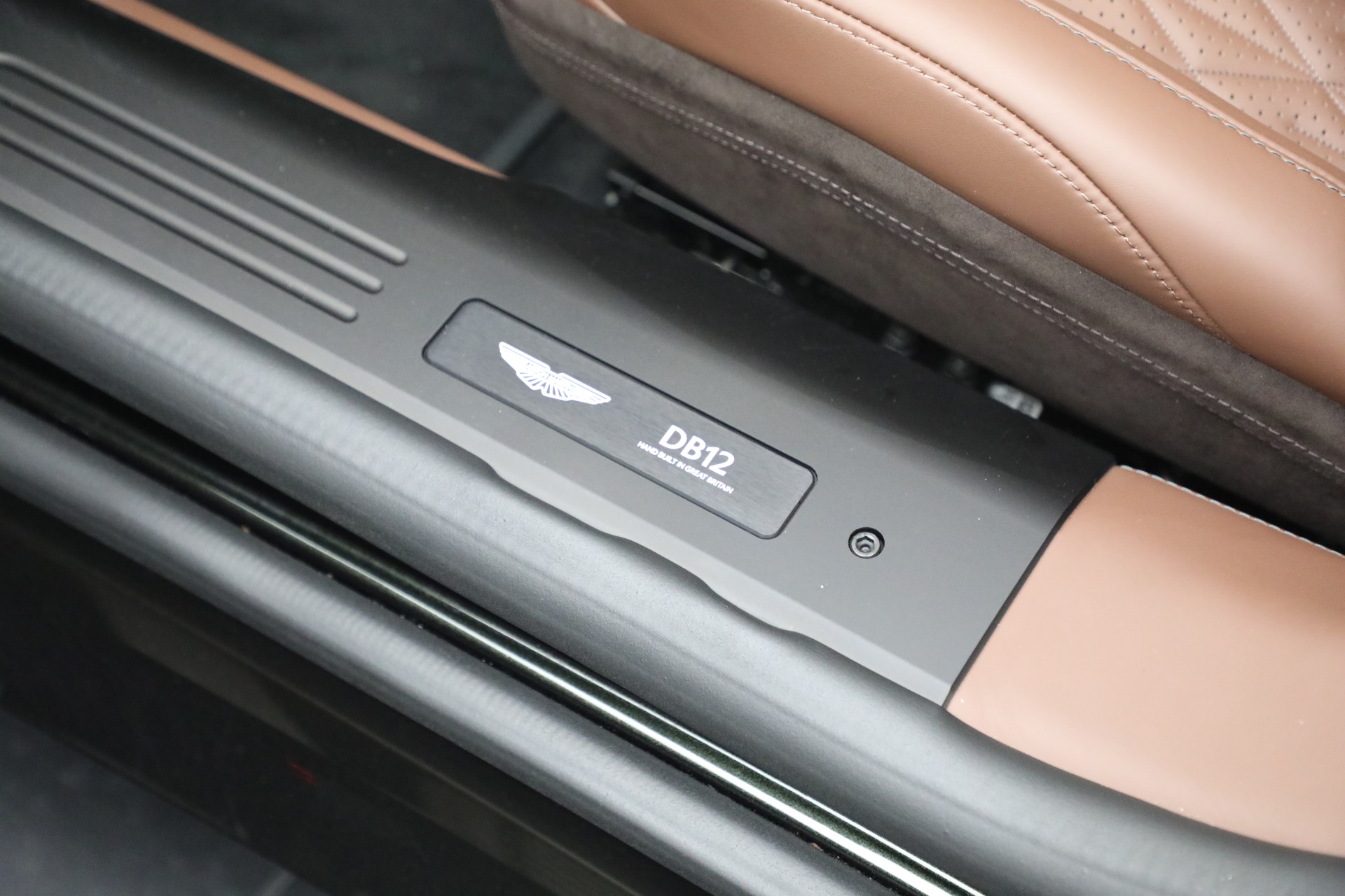New-2026-Aston-Martin-DB12-Volante