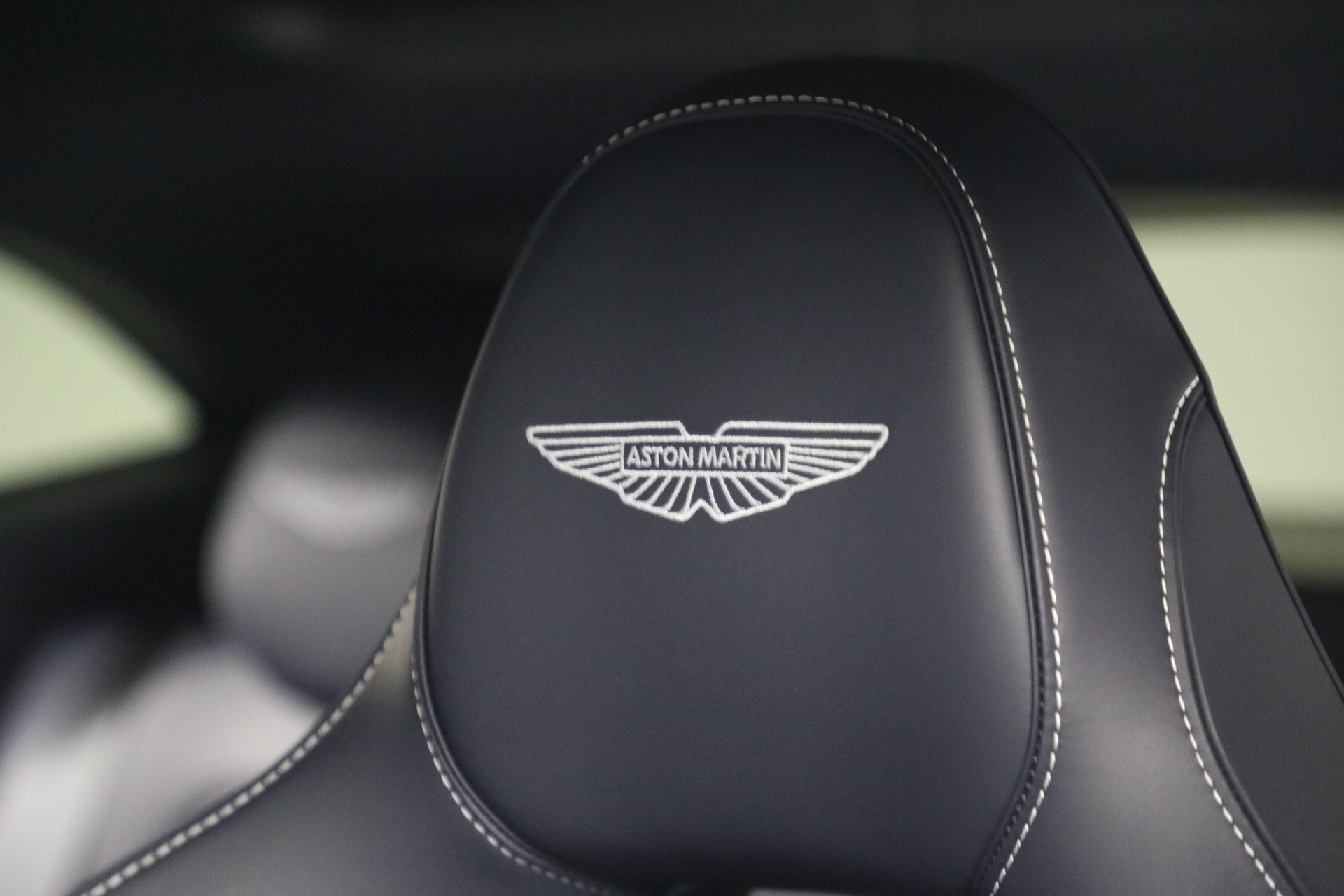 New-2026-Aston-Martin-DBX-707