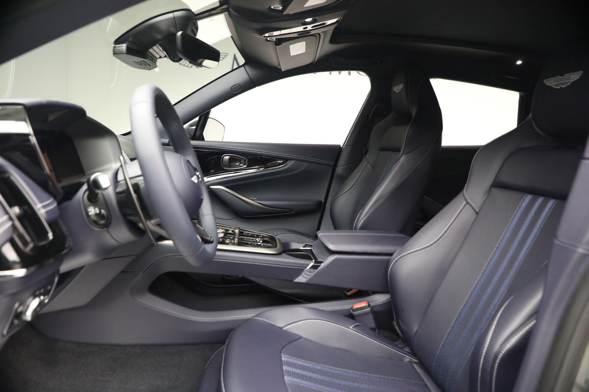 New-2026-Aston-Martin-DBX-707