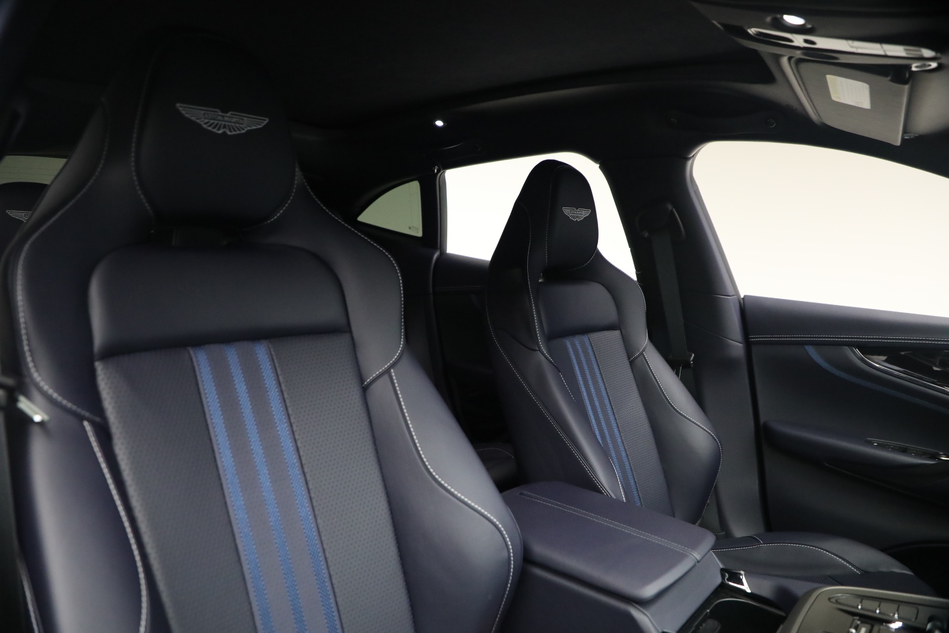 New-2026-Aston-Martin-DBX-707