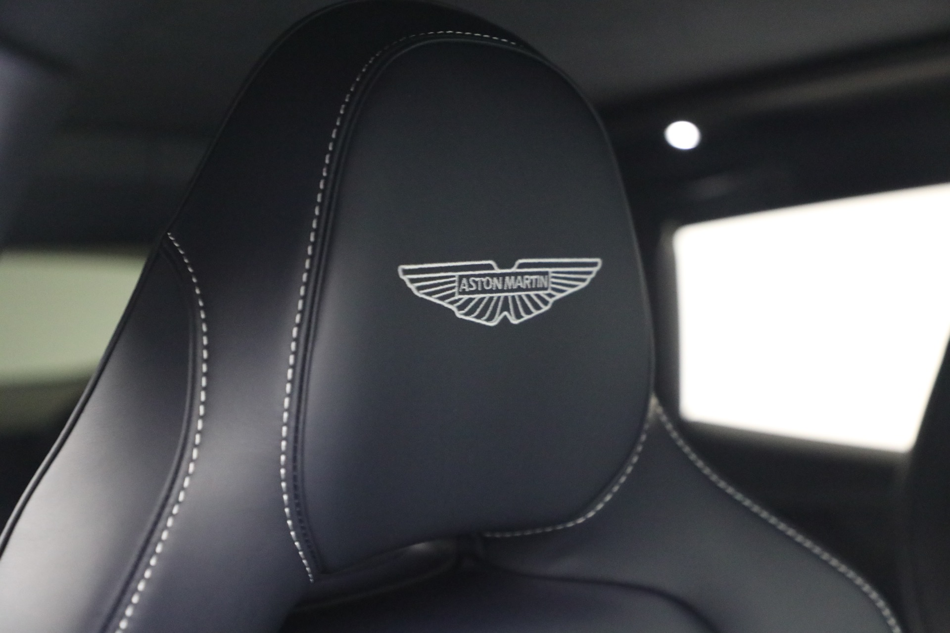 New-2026-Aston-Martin-DBX-707