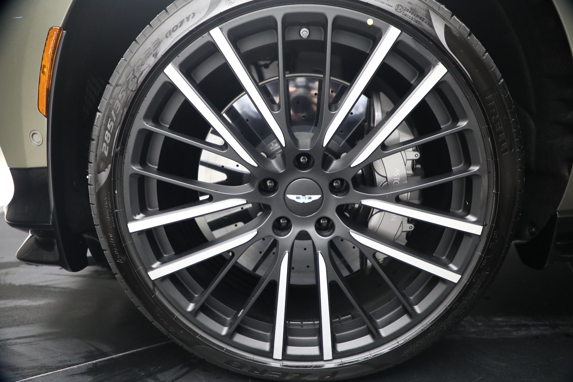 New-2026-Aston-Martin-DBX-707