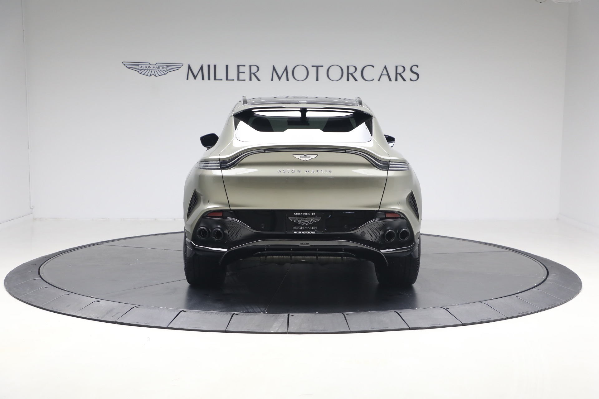 New-2026-Aston-Martin-DBX-707
