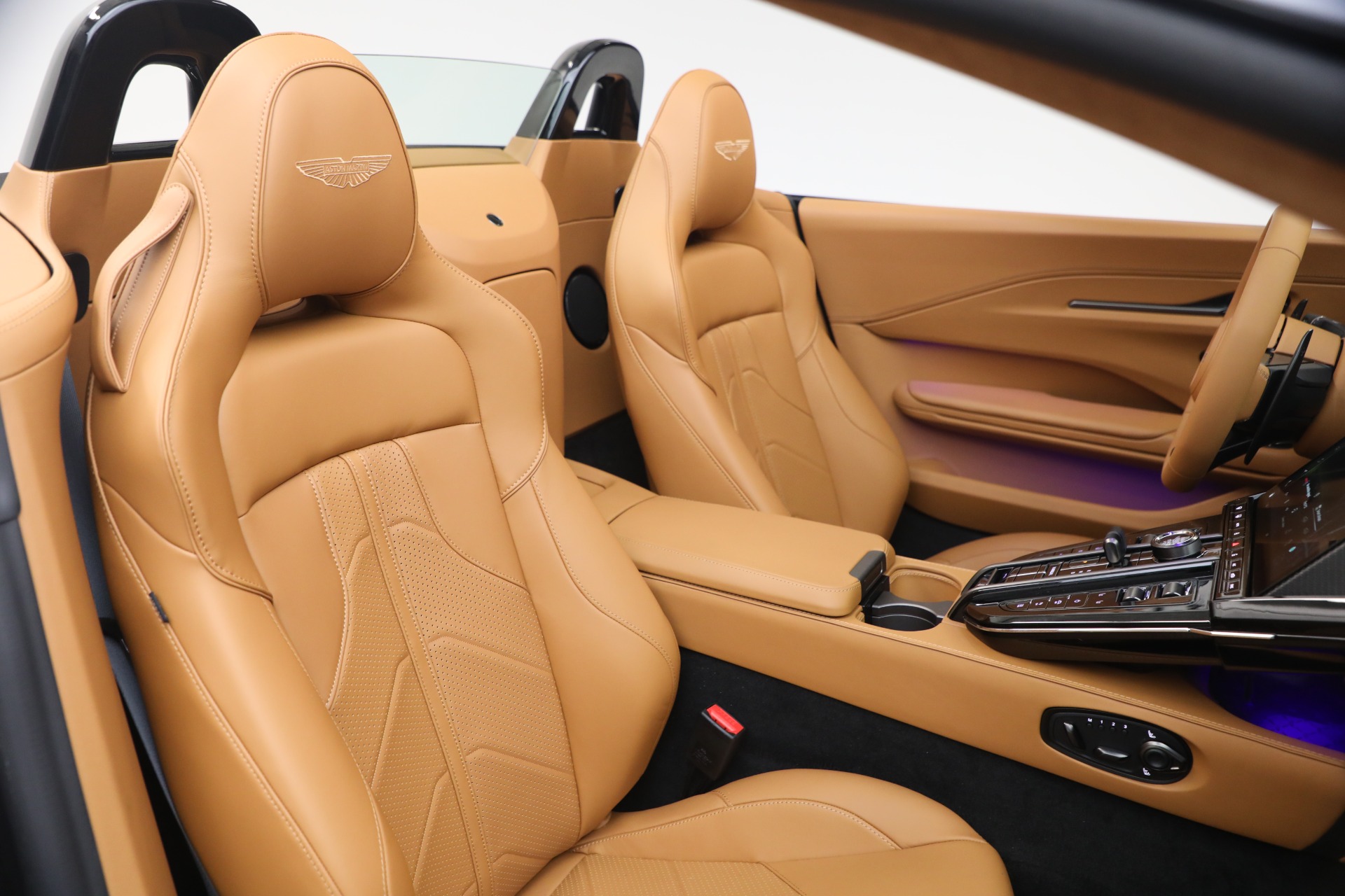 New-2026-Aston-Martin-Vantage-Roadster