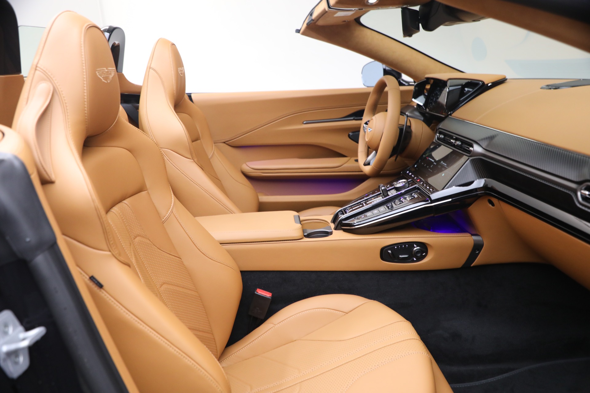 New-2026-Aston-Martin-Vantage-Roadster