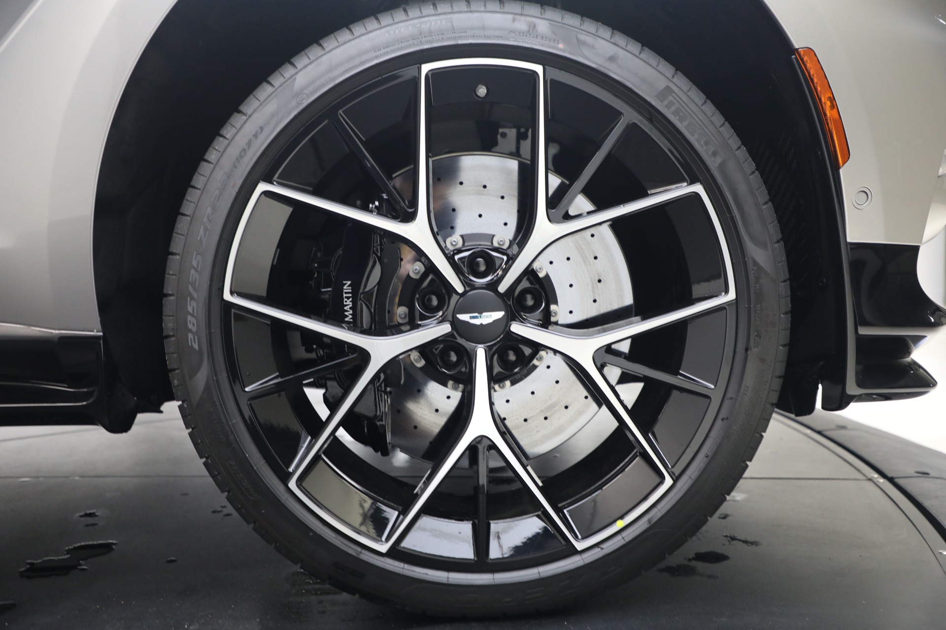 New-2026-Aston-Martin-DBX-707