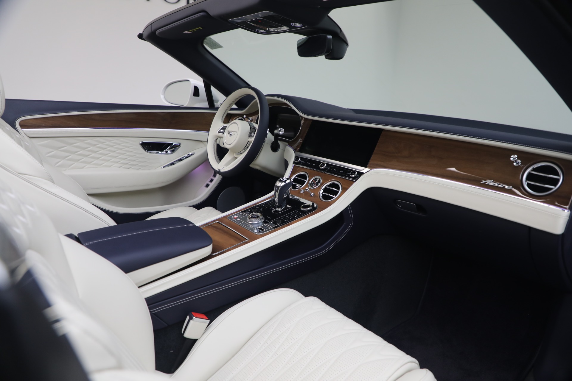 New-2026-Bentley-Continental-GTC-Azure