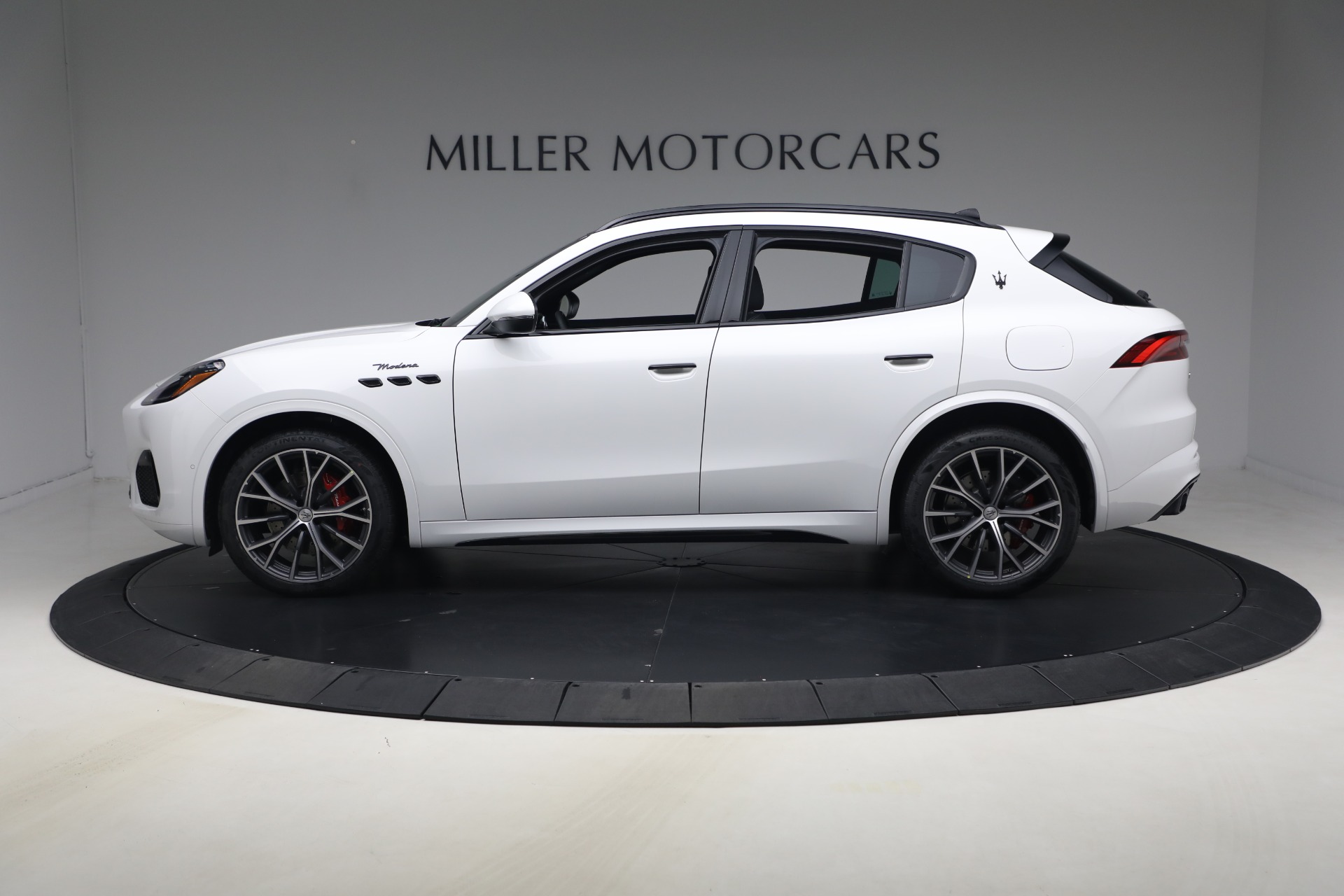 Used-2026-Maserati-Grecale-Modena