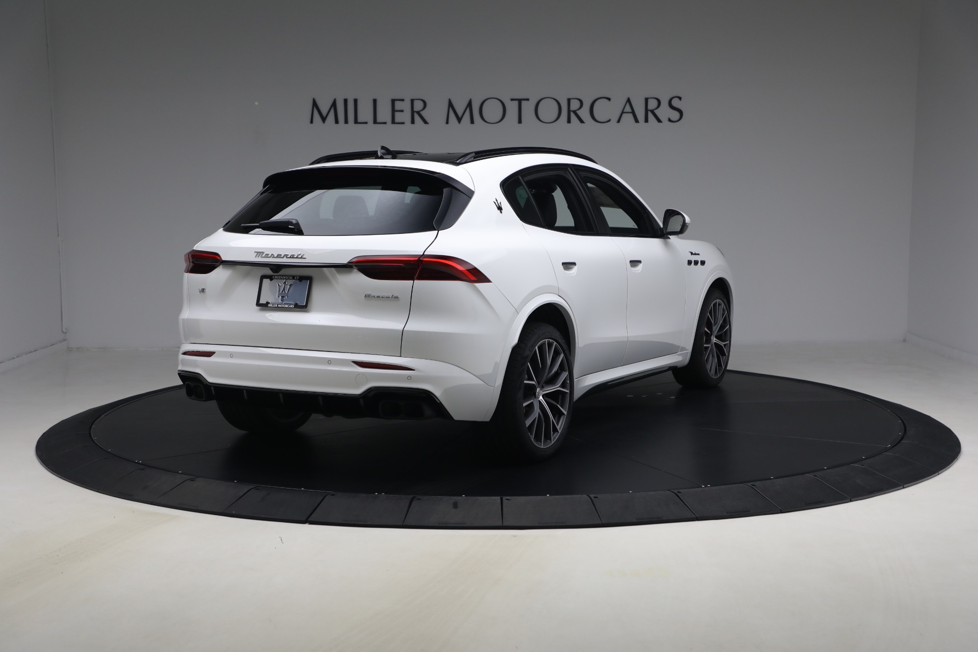 Used-2026-Maserati-Grecale-Modena
