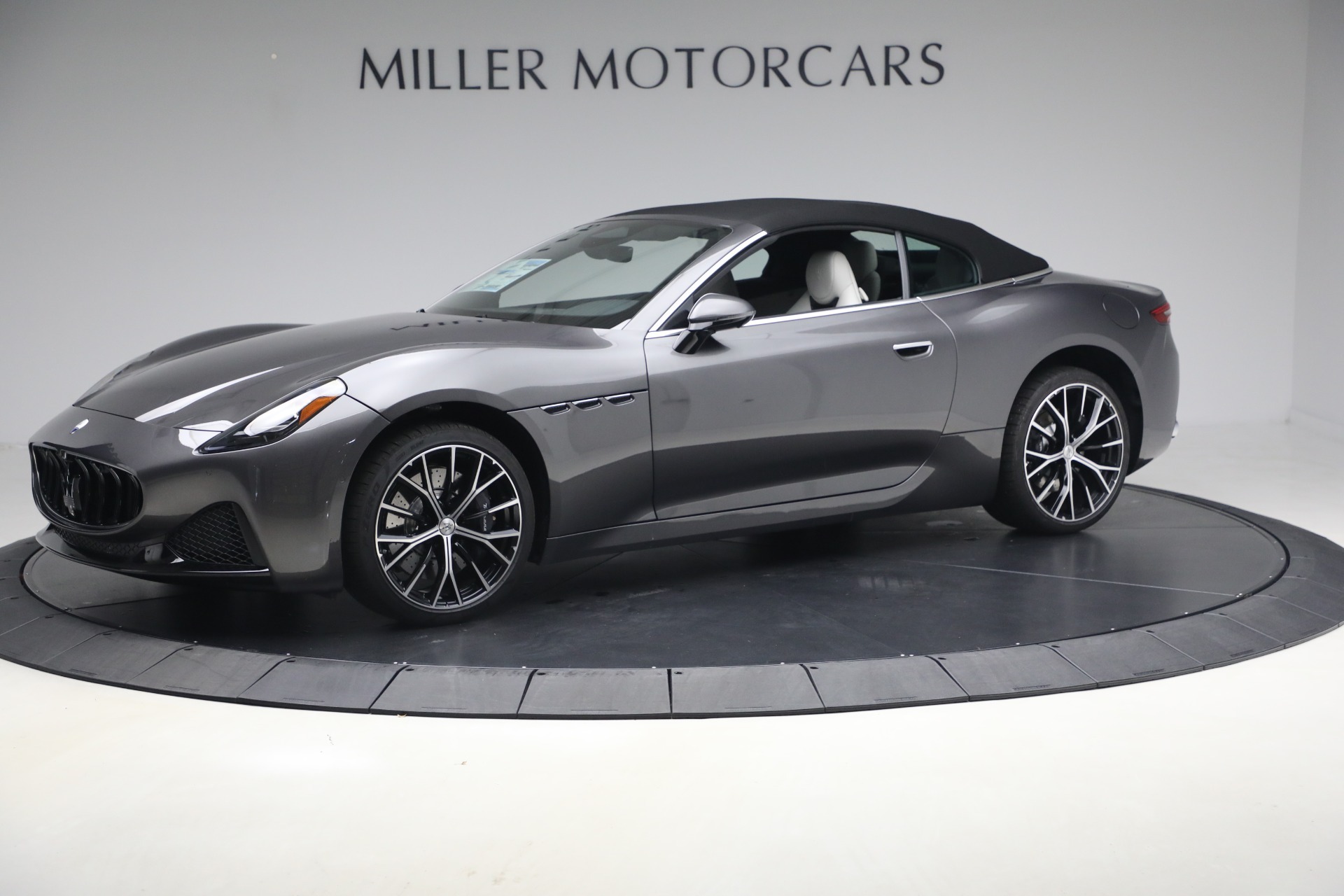 New-2026-Maserati-GranCabrio-Modena