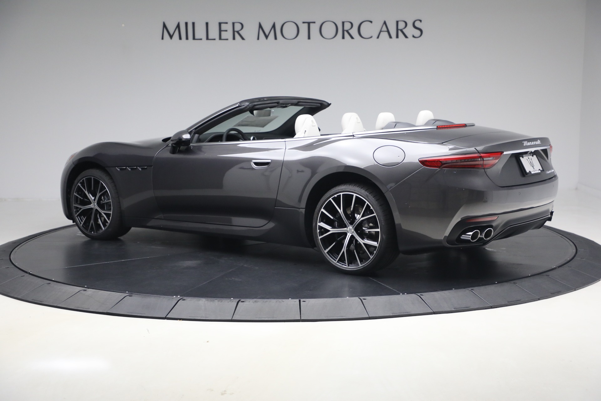 New-2026-Maserati-GranCabrio-Modena