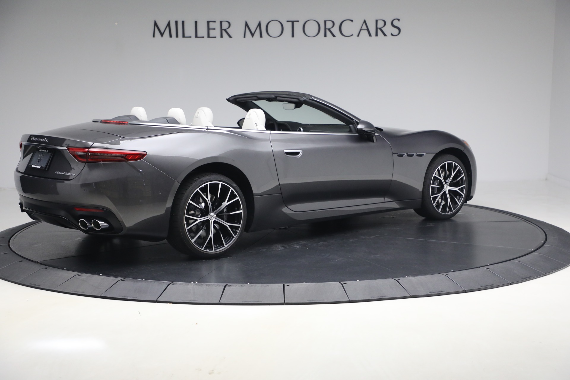 New-2026-Maserati-GranCabrio-Modena