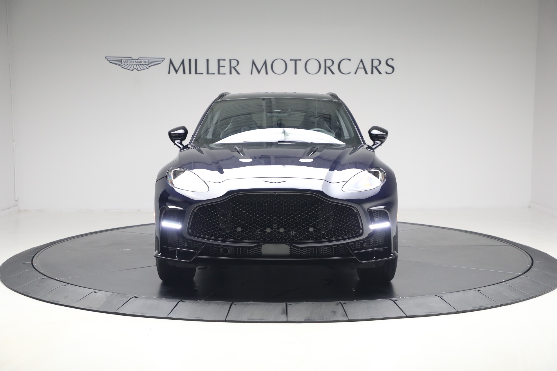 New-2026-Aston-Martin-DBX-S