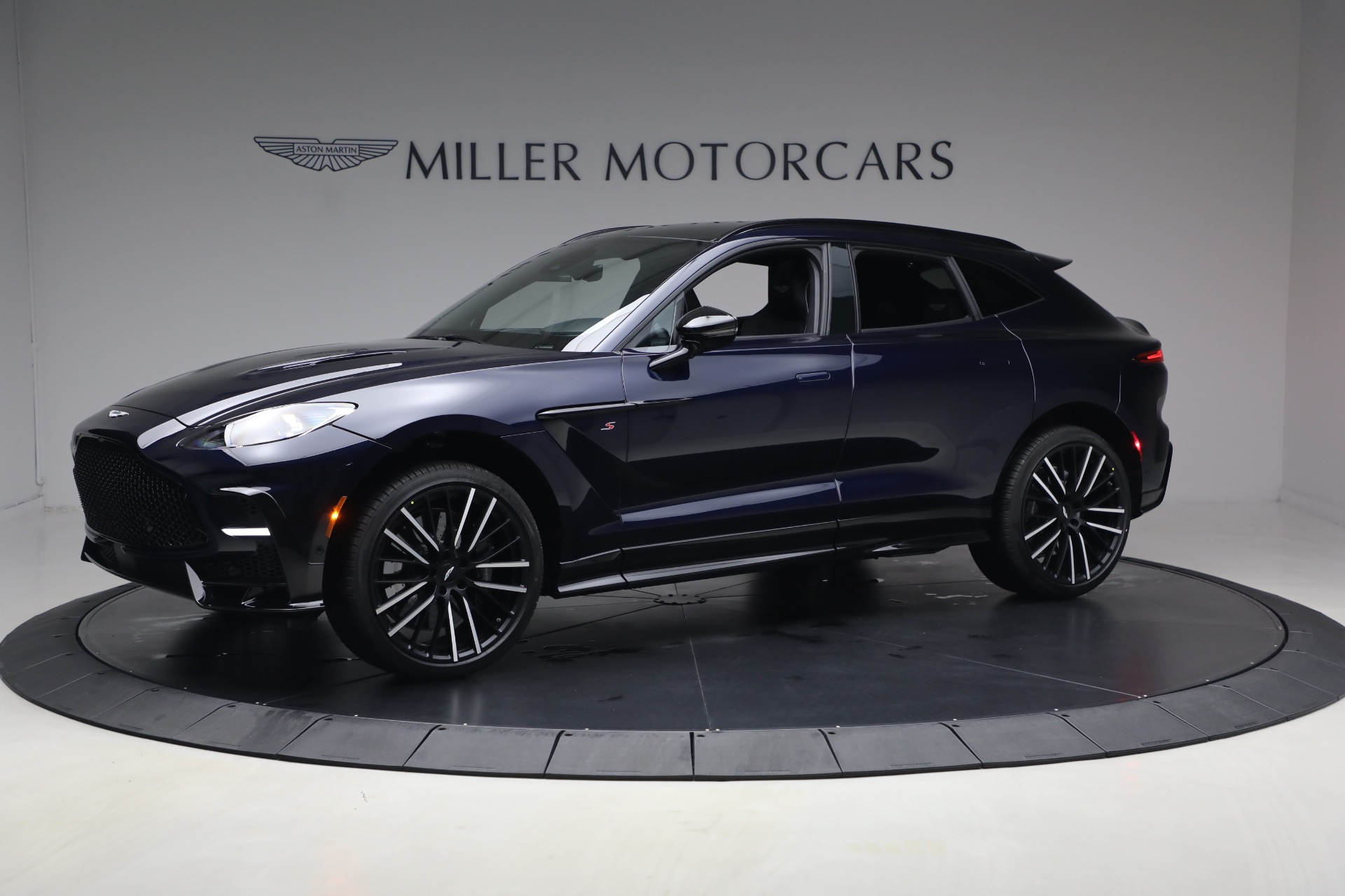 New-2026-Aston-Martin-DBX-S