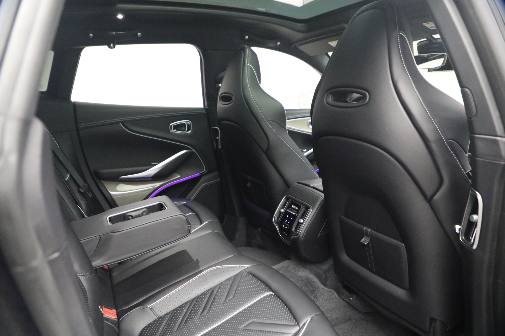 New-2026-Aston-Martin-DBX-S