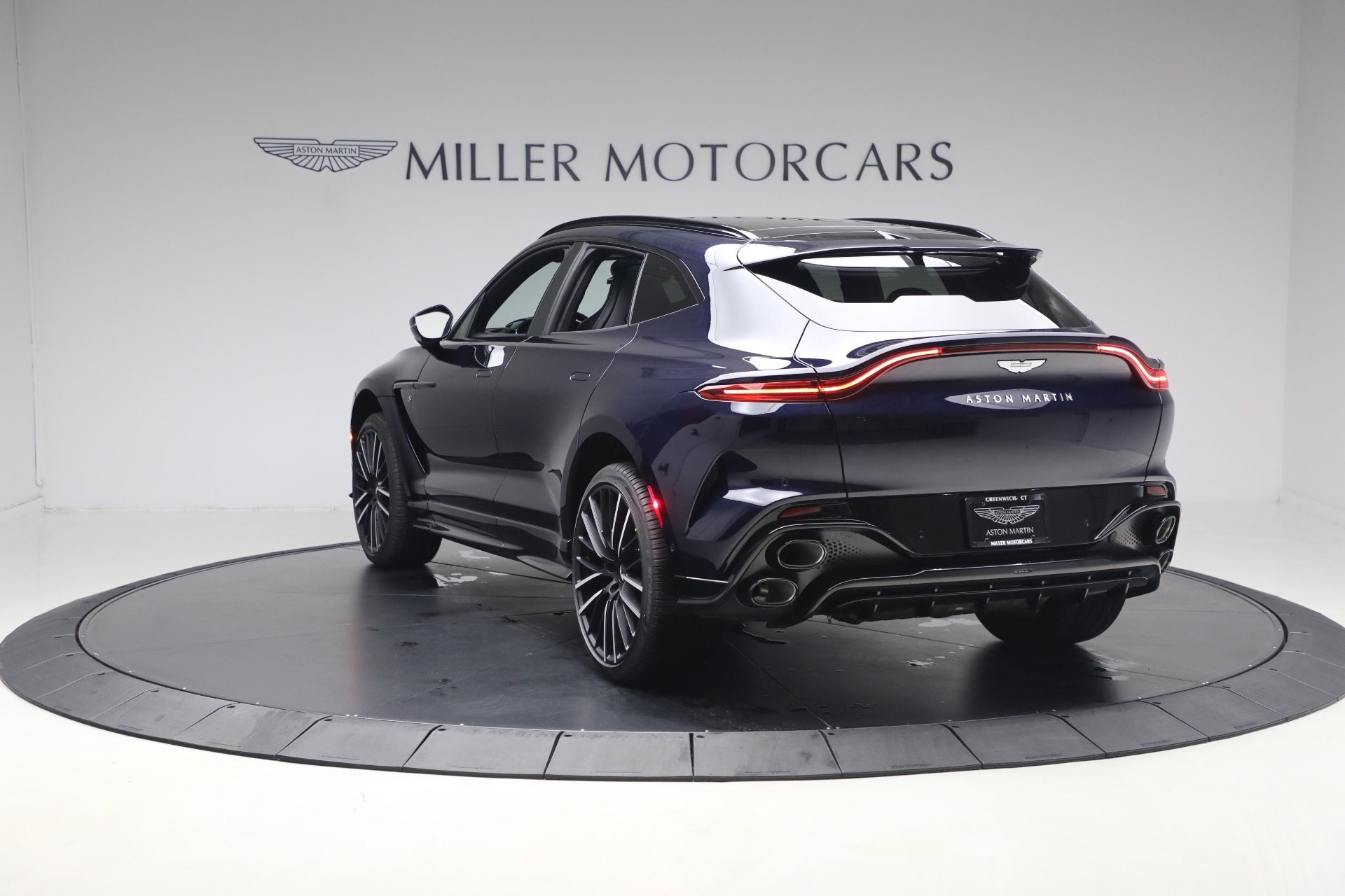 New-2026-Aston-Martin-DBX-S