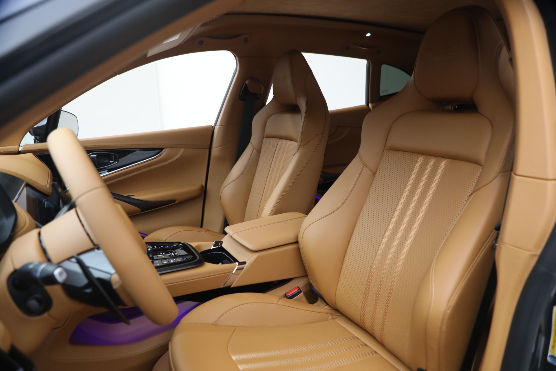 New-2026-Aston-Martin-DBX-707