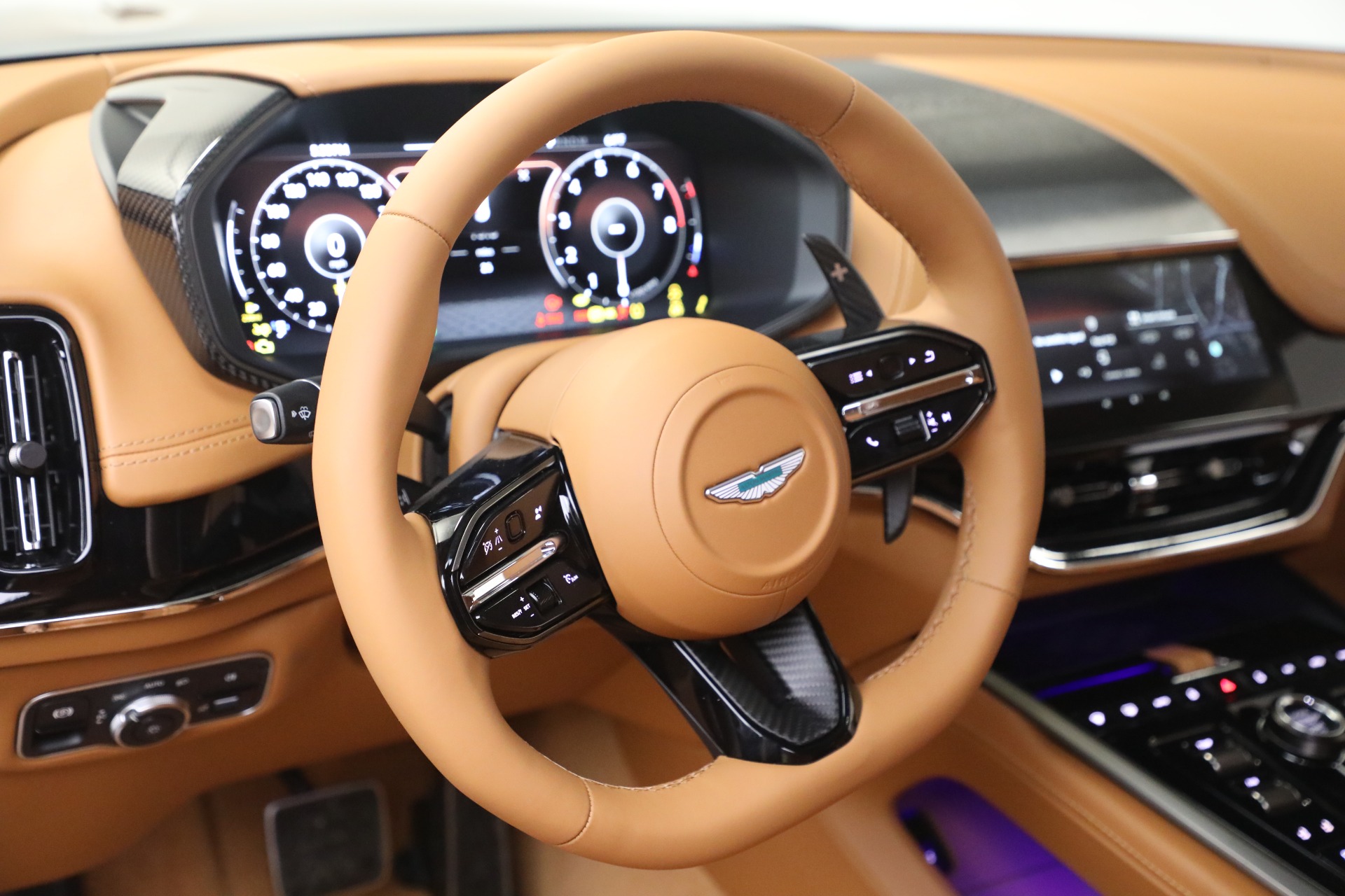 New-2026-Aston-Martin-DBX-707