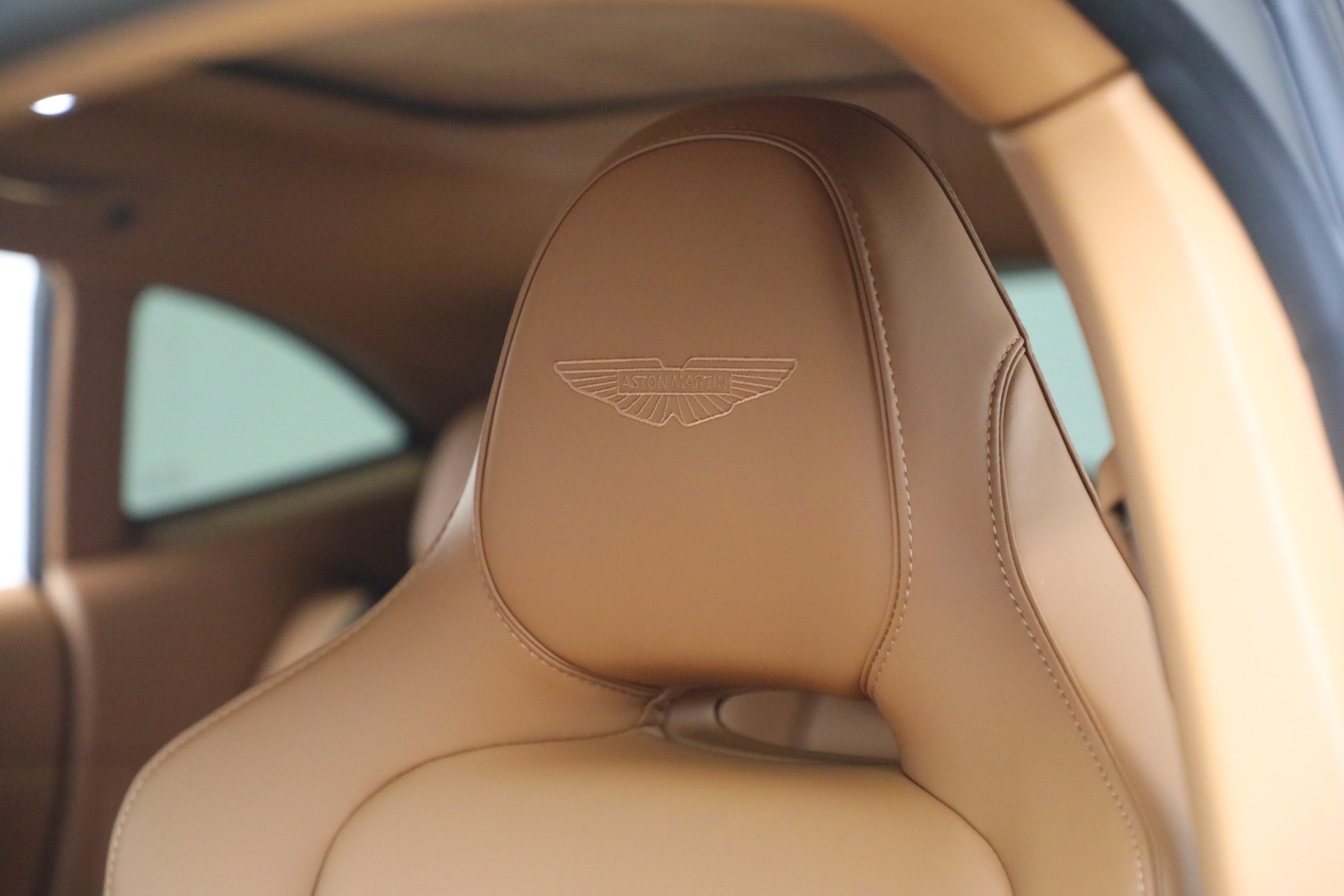 New-2026-Aston-Martin-DBX-707