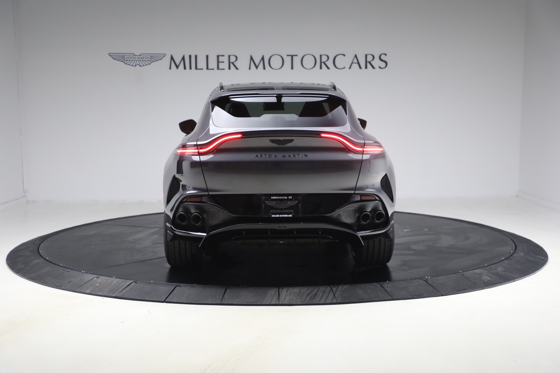 New-2026-Aston-Martin-DBX-707