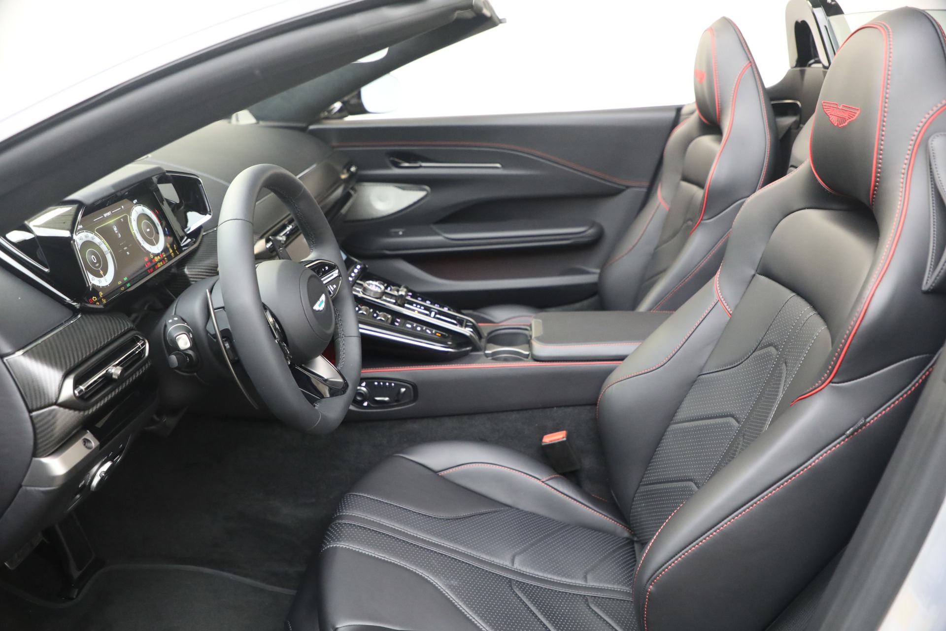 New-2026-Aston-Martin-Vantage-Roadster