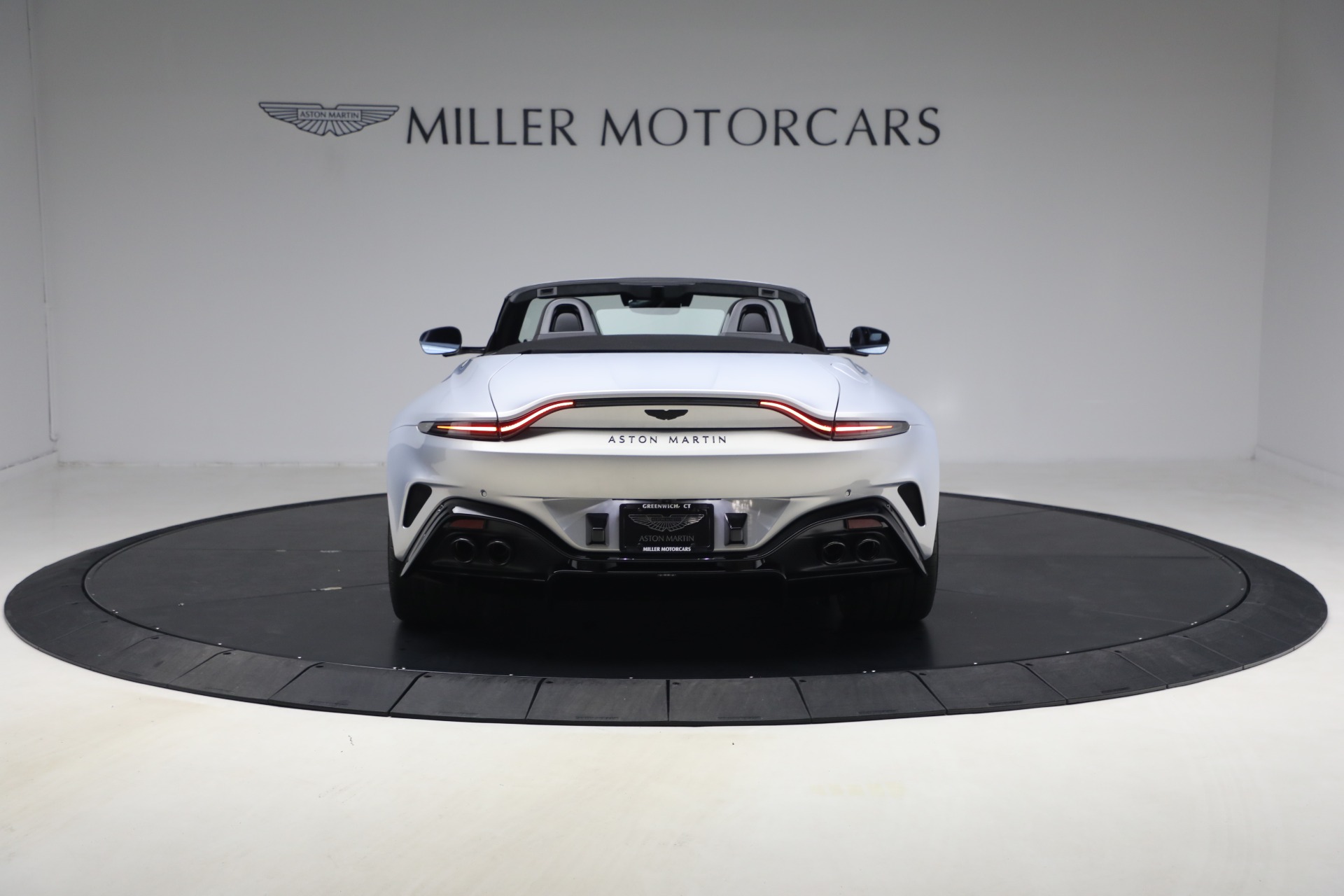 New-2026-Aston-Martin-Vantage-Roadster