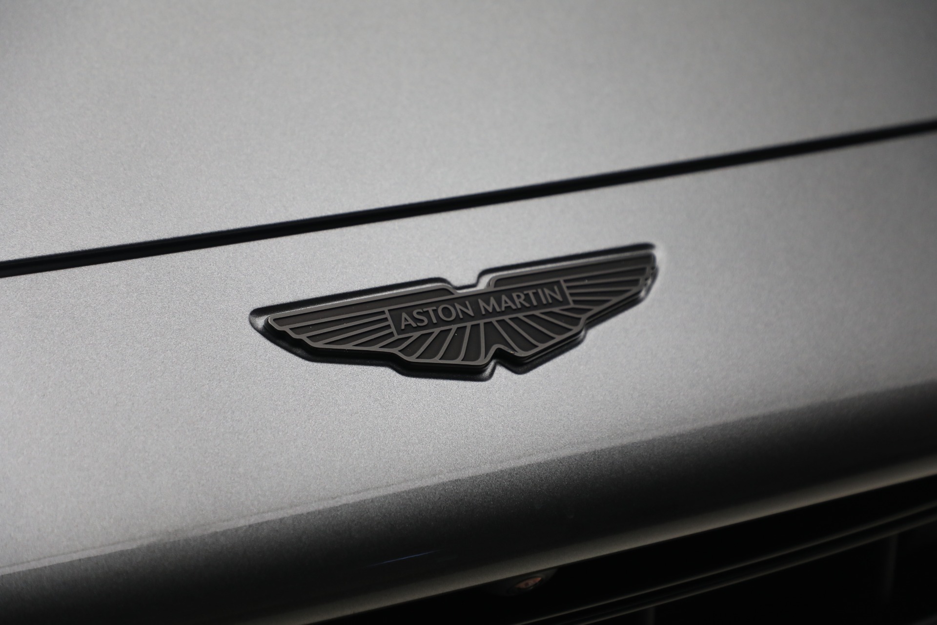 New-2026-Aston-Martin-DBX-707