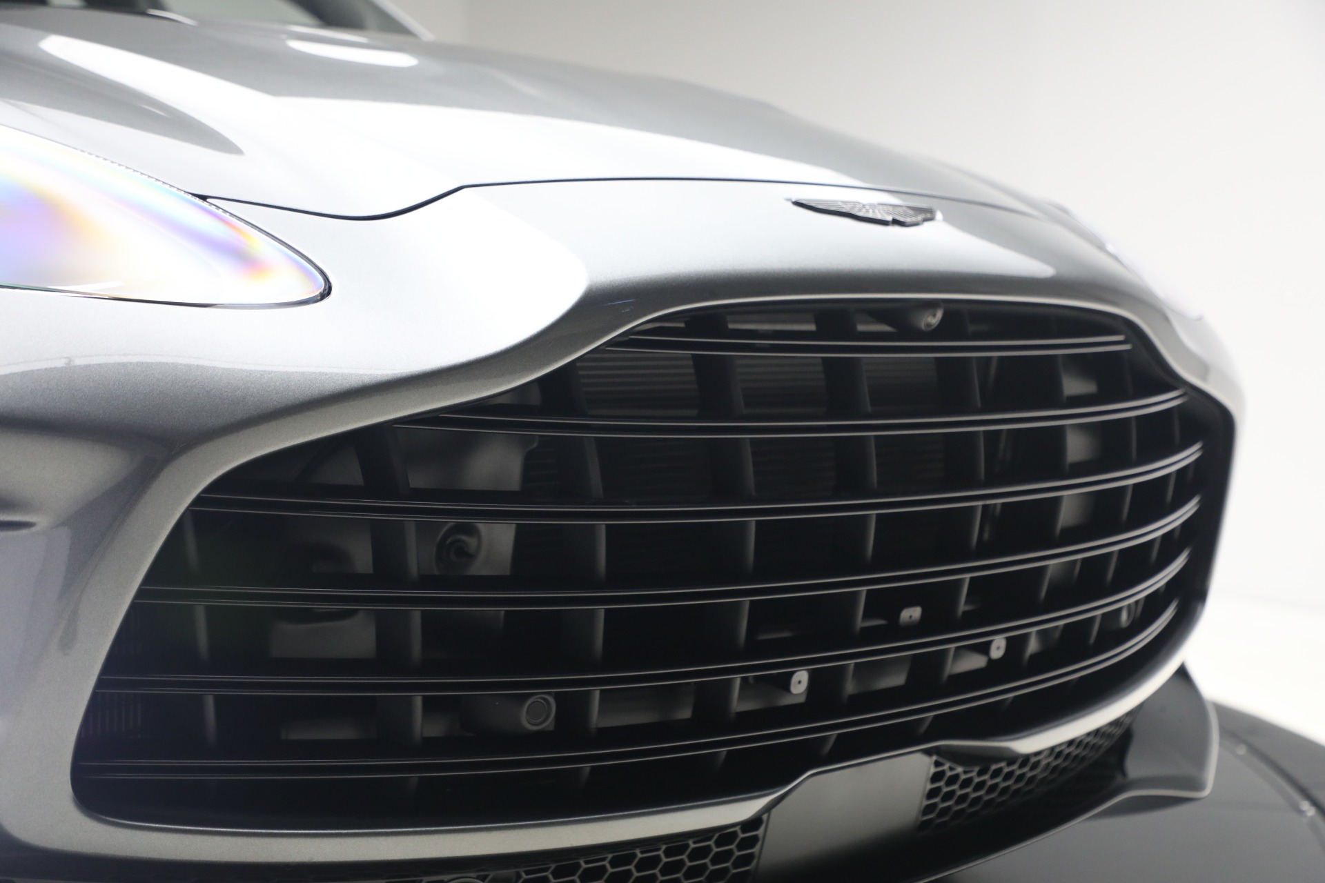 New-2026-Aston-Martin-DBX-707