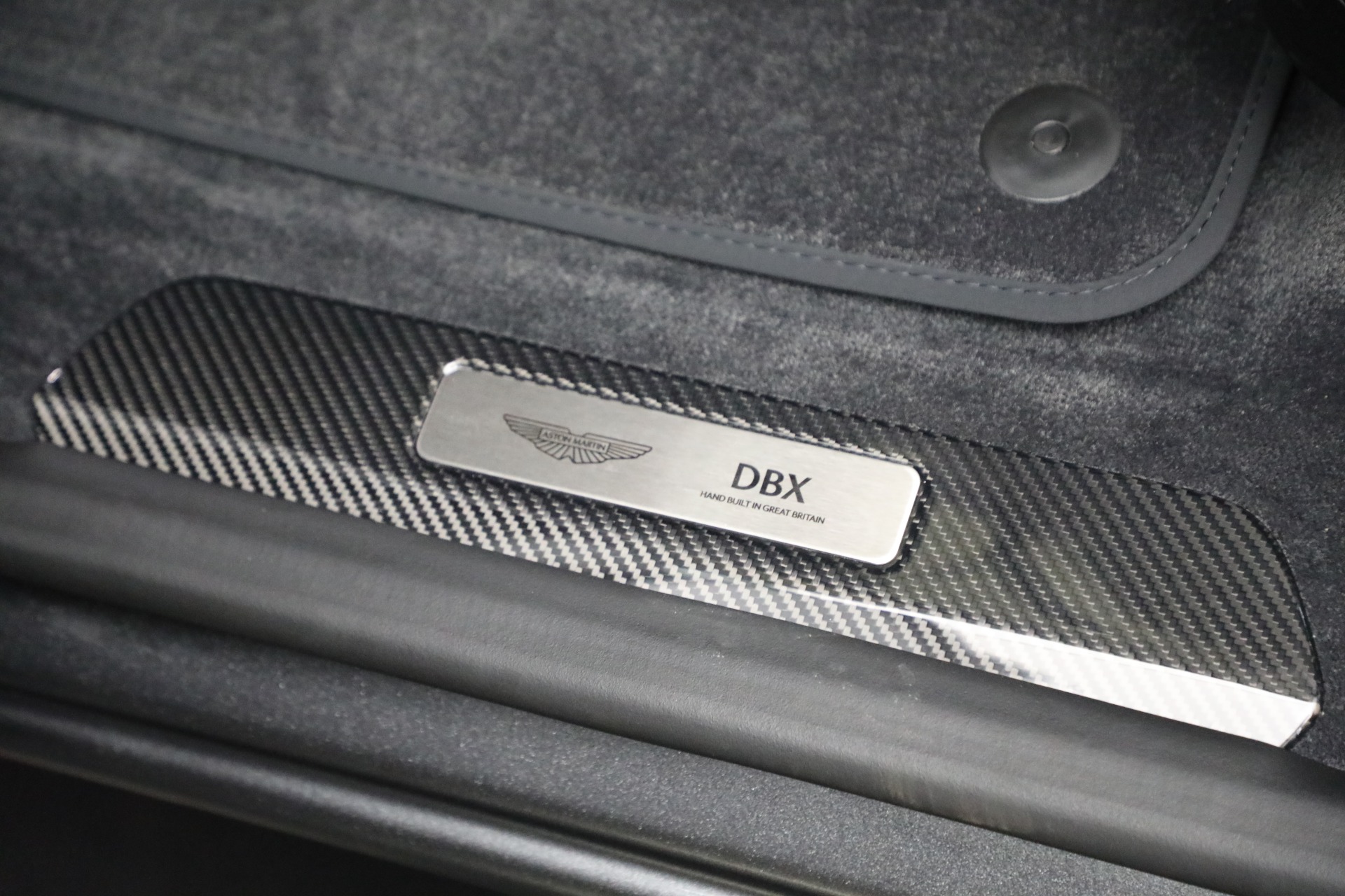 New-2026-Aston-Martin-DBX-707