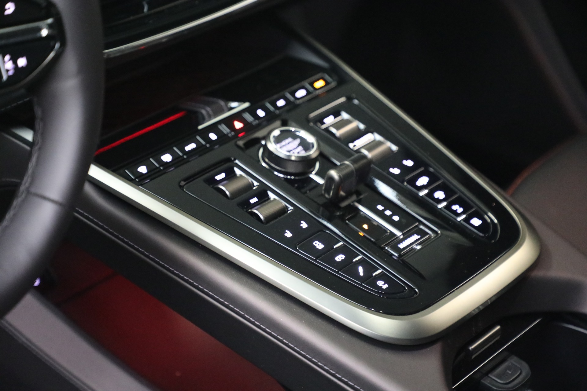 New-2026-Aston-Martin-DBX-707