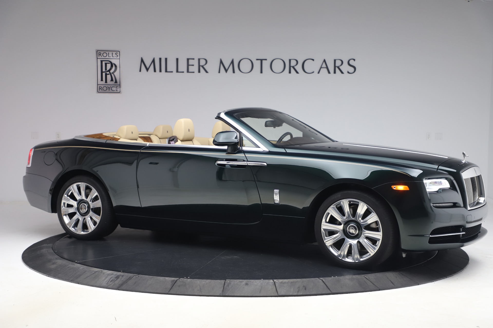 Used-2017-Rolls-Royce-Dawn