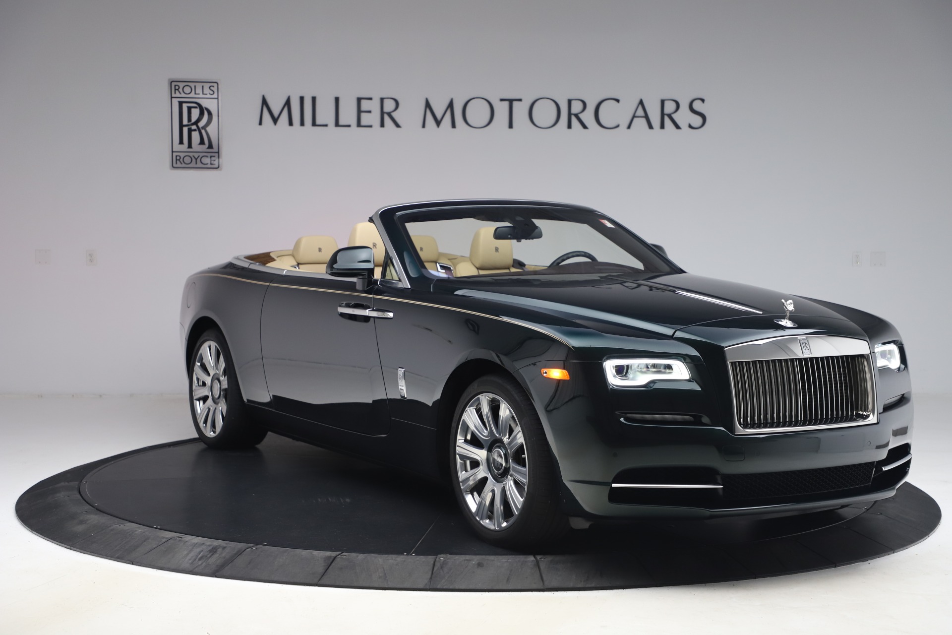 Used-2017-Rolls-Royce-Dawn