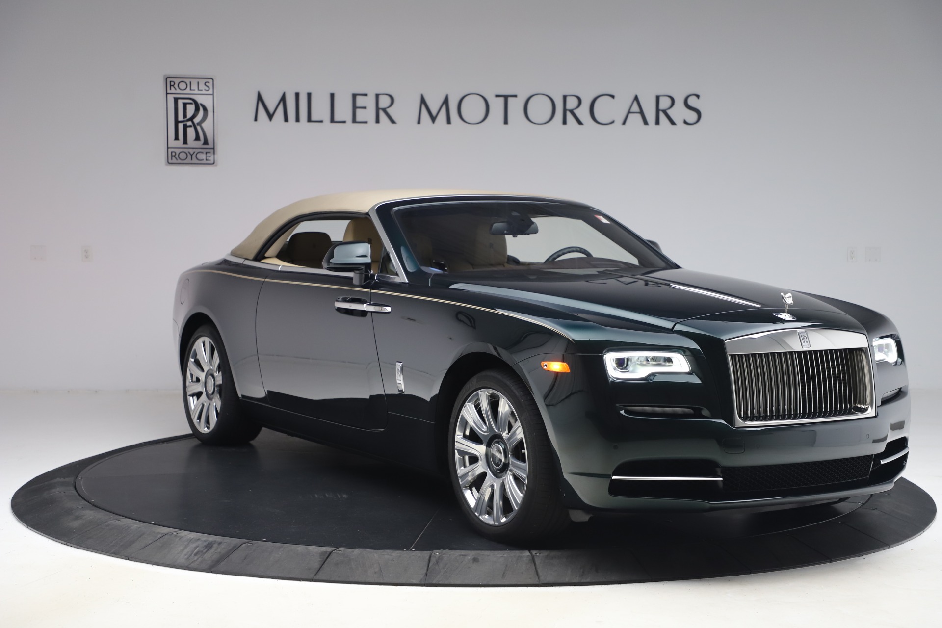 Used-2017-Rolls-Royce-Dawn