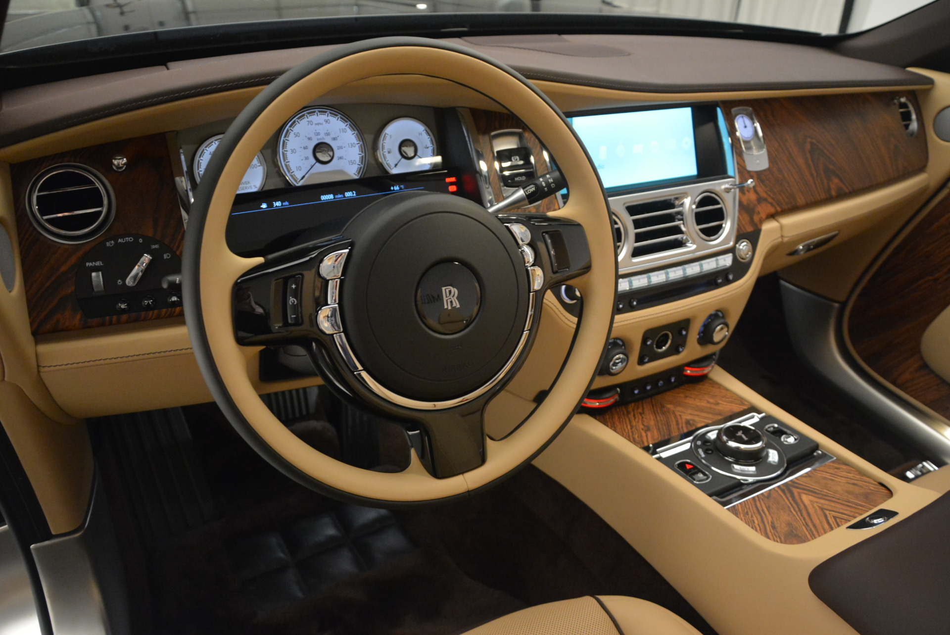 Used-2017-Rolls-Royce-Dawn