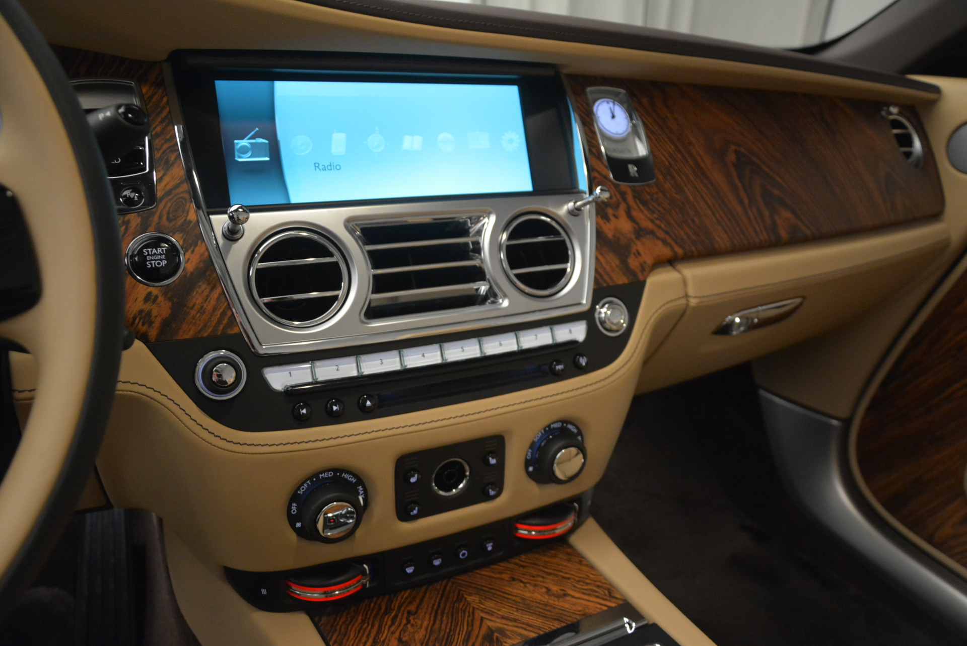 Used-2017-Rolls-Royce-Dawn