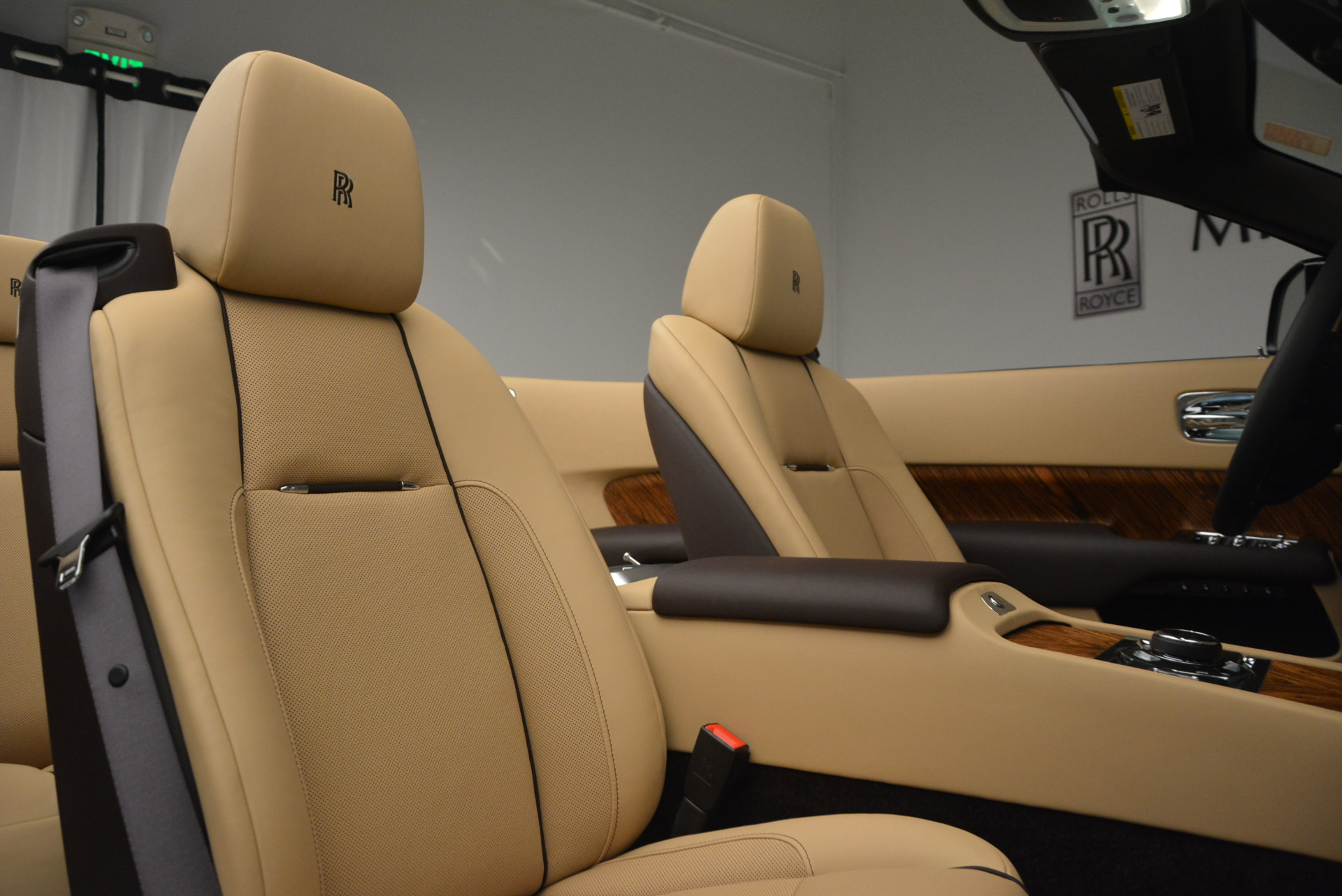 Used-2017-Rolls-Royce-Dawn